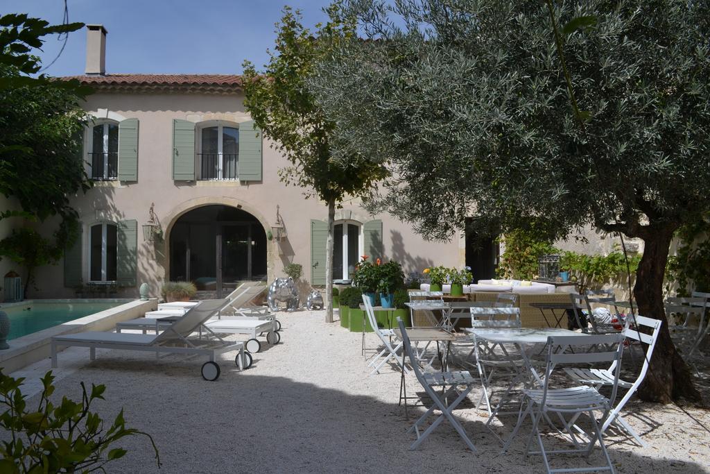 Bed and Breakfast Mas A L'Improviste Maillane Exteriér fotografie